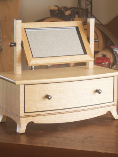 Tocador con Patas Francesas